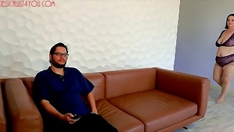 Những Người Phụ Nữ Xinh Đẹp Với Vòng Ngực Tự Nhiên To Bị Đụ Mạnh