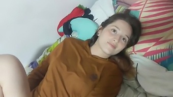 Истинска Двойка Се Наслаждава На Груб Секс С Орално И Без Презерватив В 60fps.